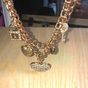 ❤️*faux* gold chain with jewels❤️